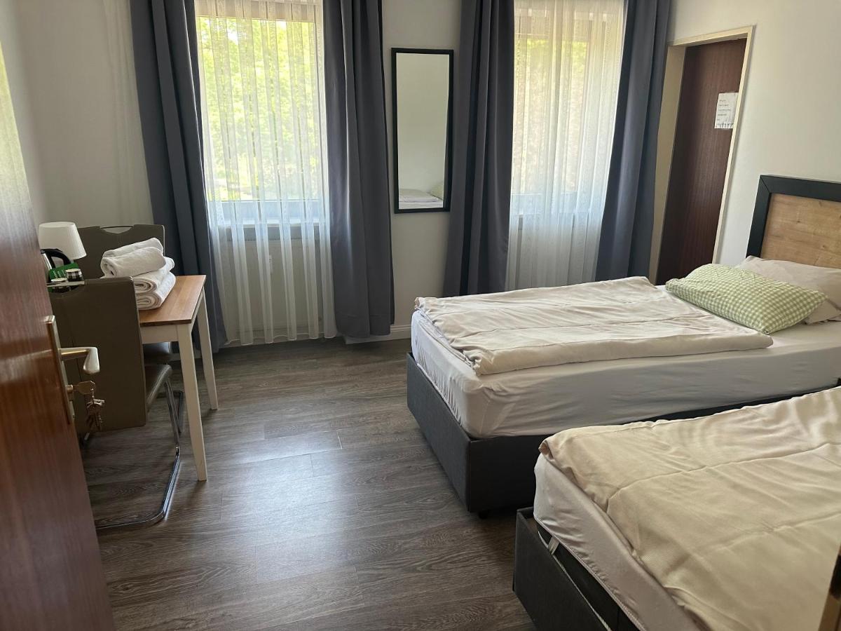 Hotel Rennekamp ออยเทน ภายนอก รูปภาพ