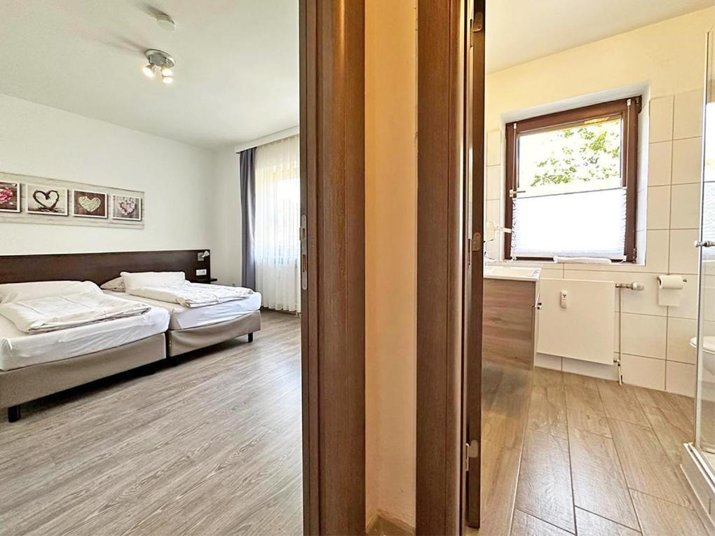 Hotel Rennekamp ออยเทน ภายนอก รูปภาพ